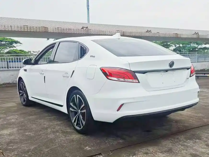 MG MG6 — миниатюра 7