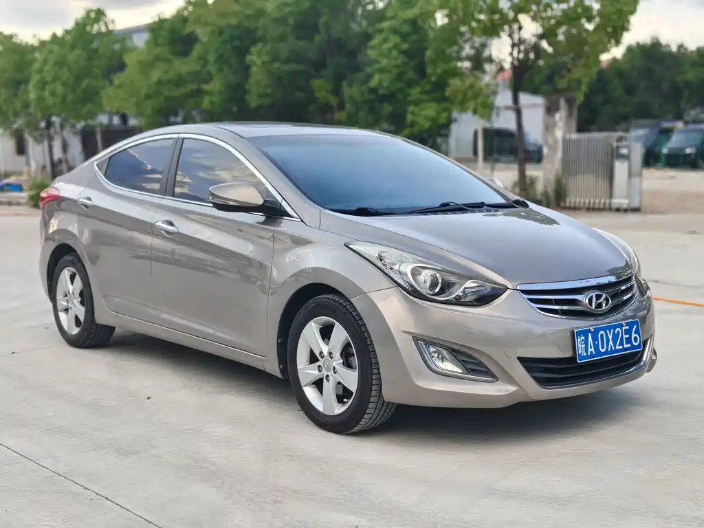 Hyundai Elantra Langdong — миниатюра 3