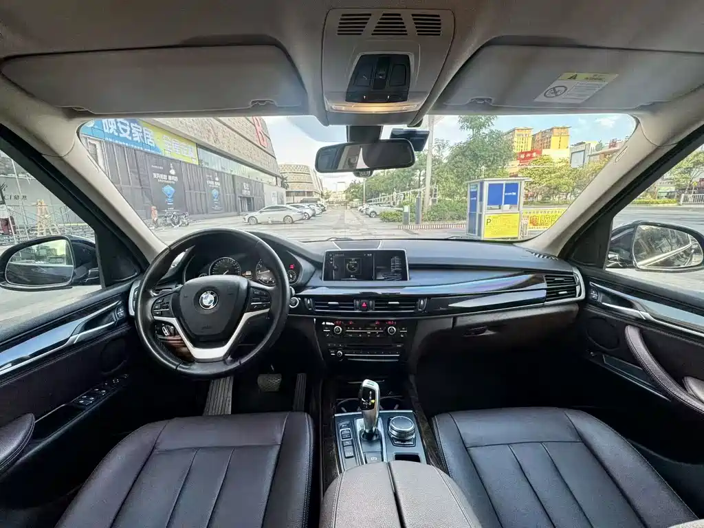 BMW X5 (Import) — миниатюра 6