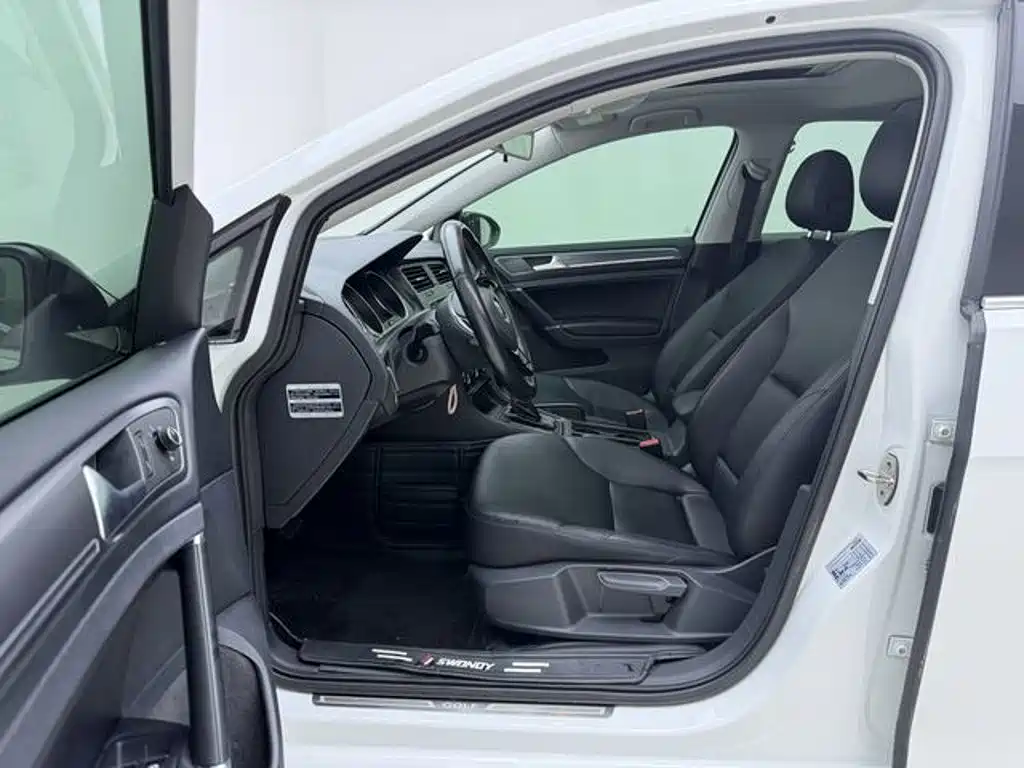 Volkswagen Golf — миниатюра 17