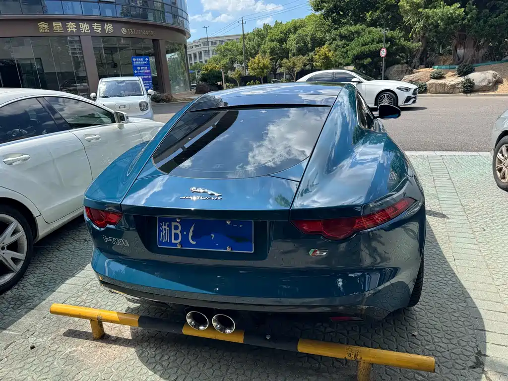 Jaguar F-TYPE — миниатюра 4