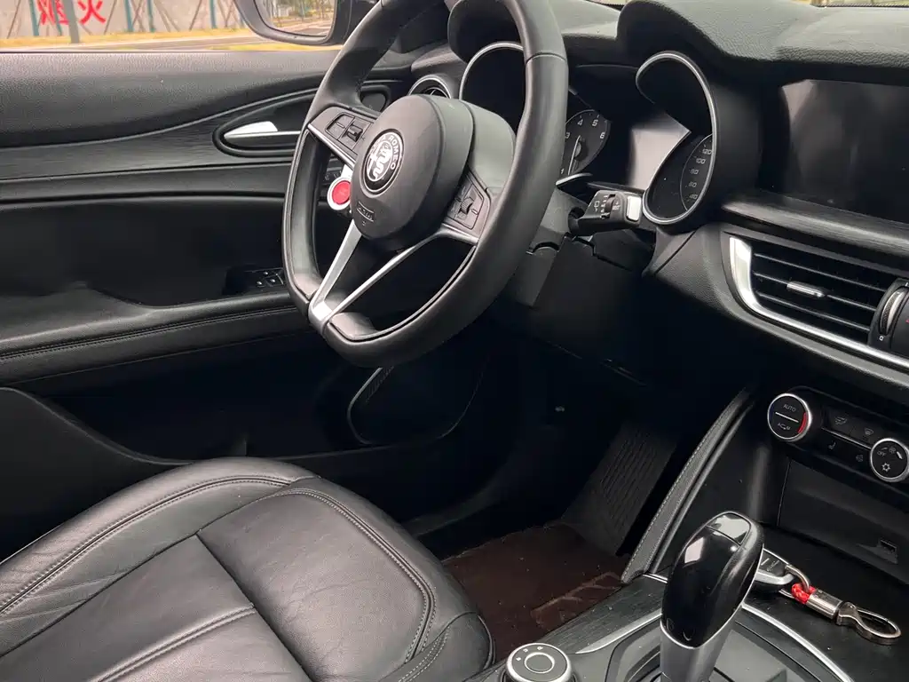 Alfa Romeo Stelvio — миниатюра 3