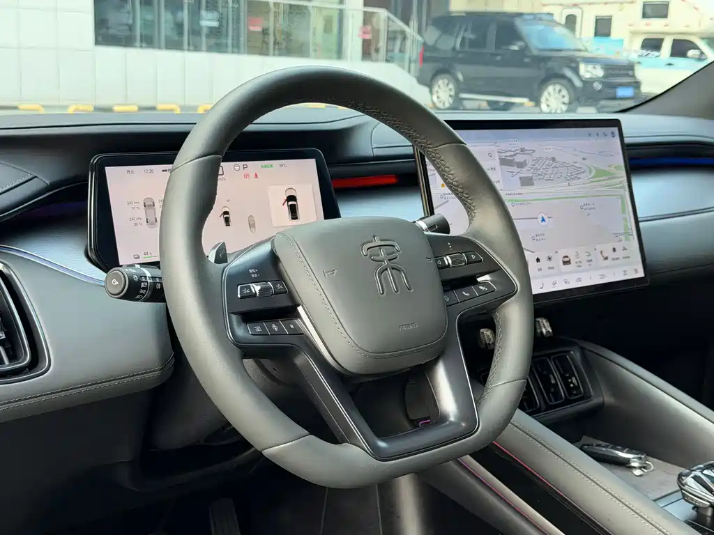 BYD L EV — миниатюра 3