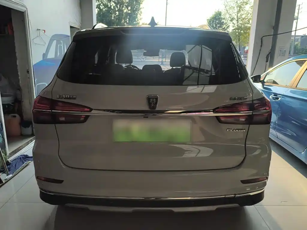 Roewe RX5 New Energy — миниатюра 6
