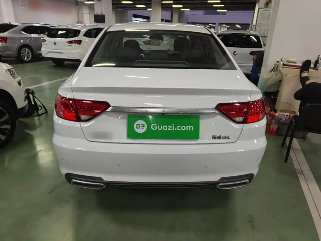Geely Emgrand GL — миниатюра 6