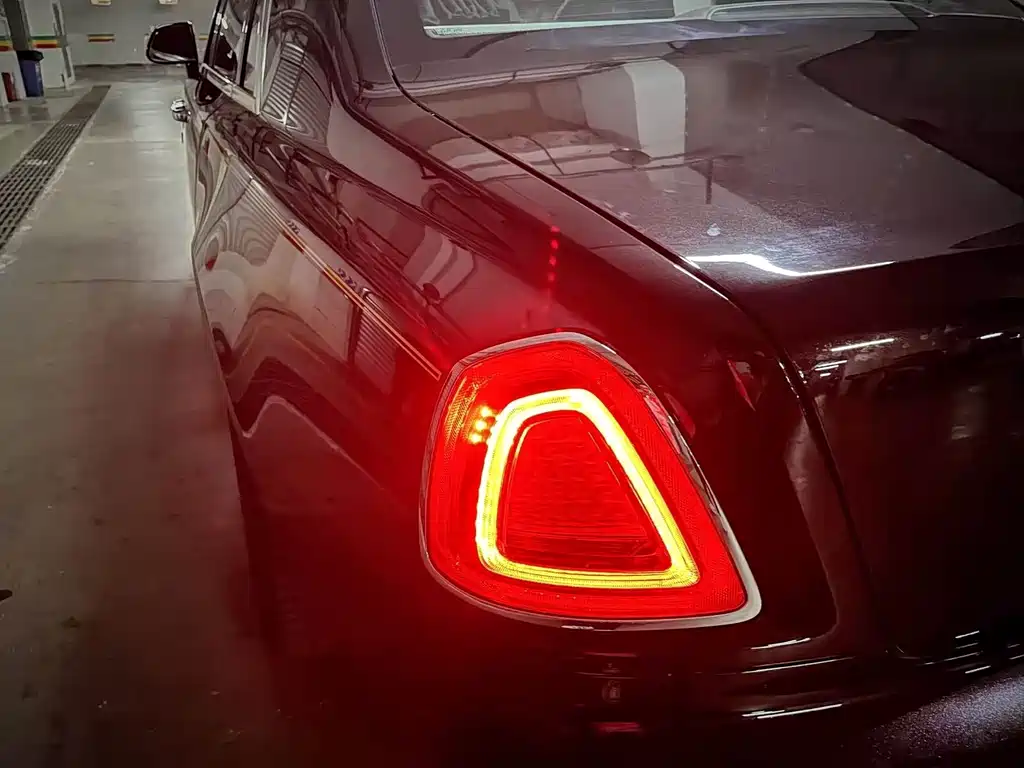 Rolls-Royce Ghost — миниатюра 6