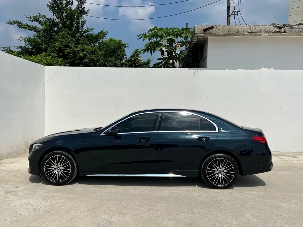 Mercedes-Benz C-Class — миниатюра 5