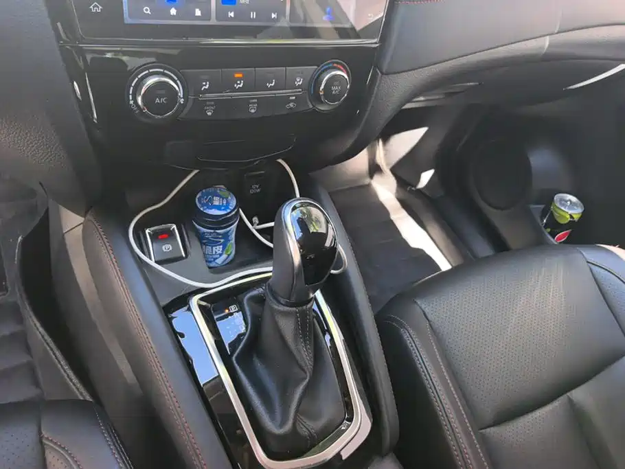 Nissan Qashqai — миниатюра 16