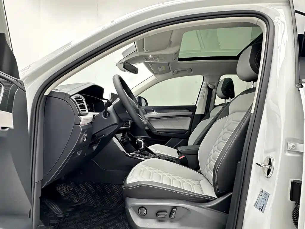 Volkswagen Tayron — миниатюра 4