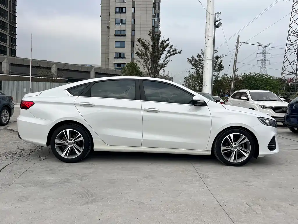 Geely Binrui — миниатюра 4