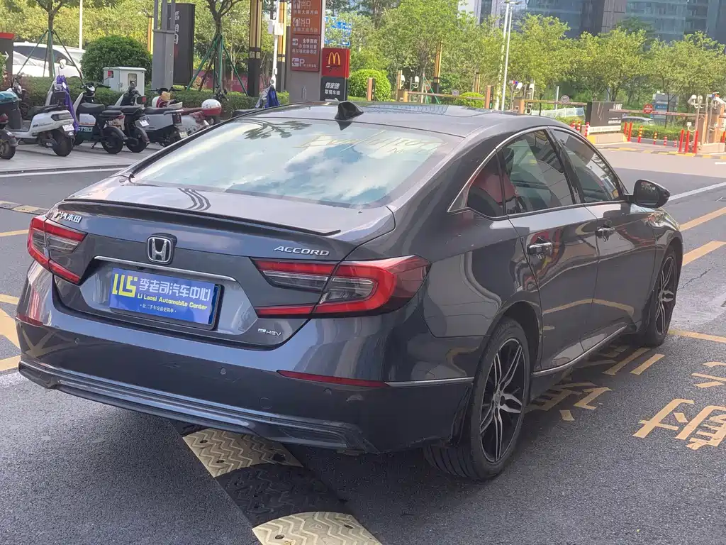 Honda Accord — миниатюра 4