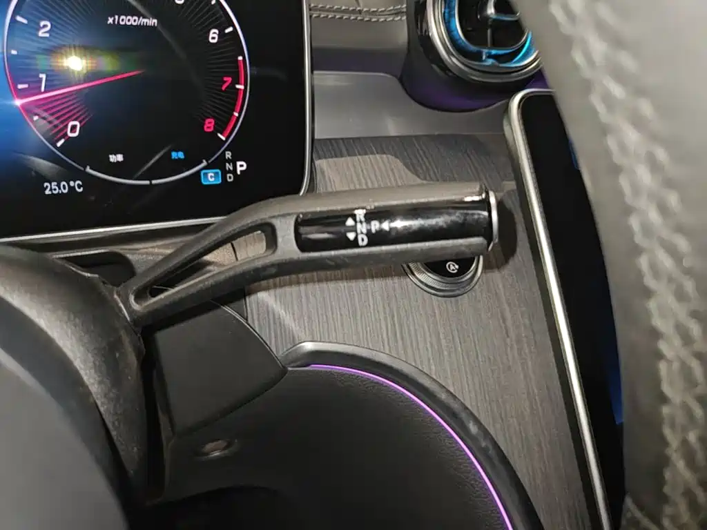Mercedes-Benz C-Class — миниатюра 14