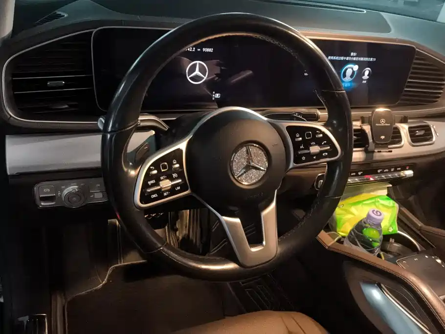 Mercedes-Benz GLE (Import) — миниатюра 15