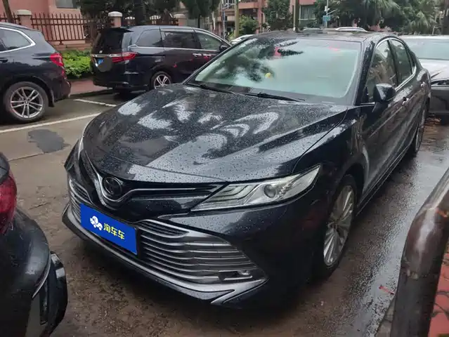 TOYOTA CAMRY 2018
