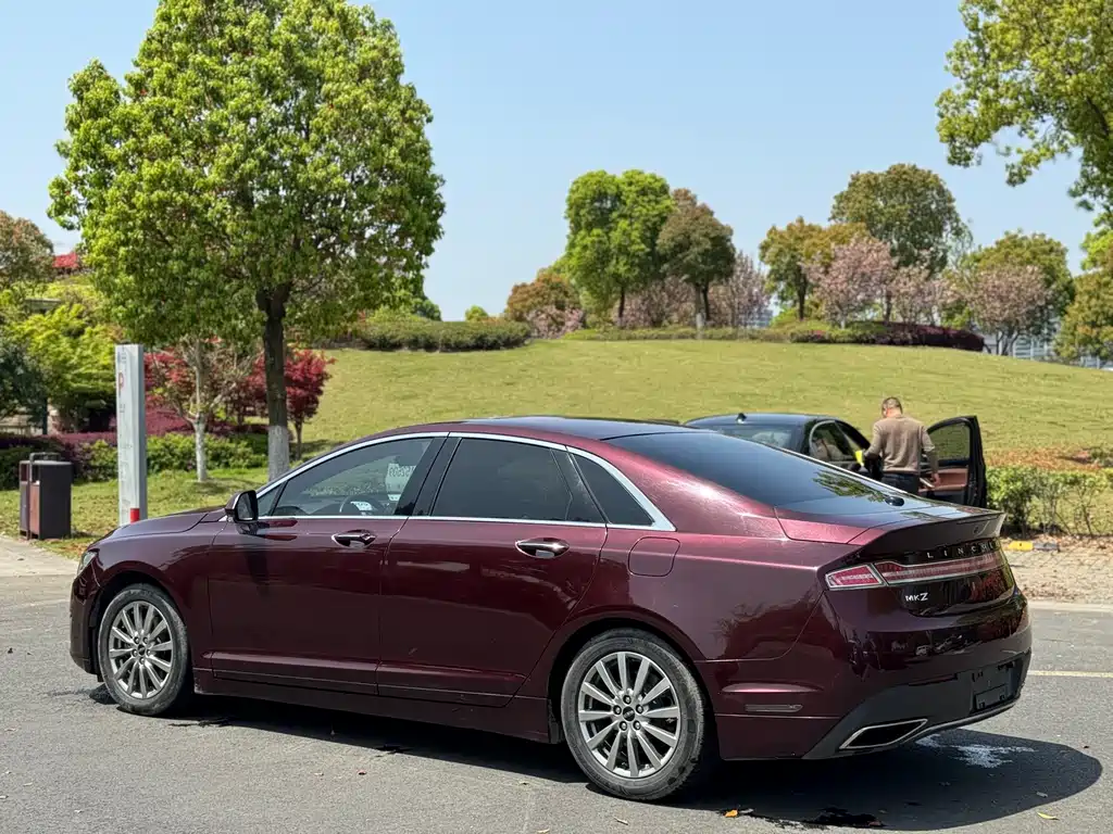Lincoln MKZ — миниатюра 8