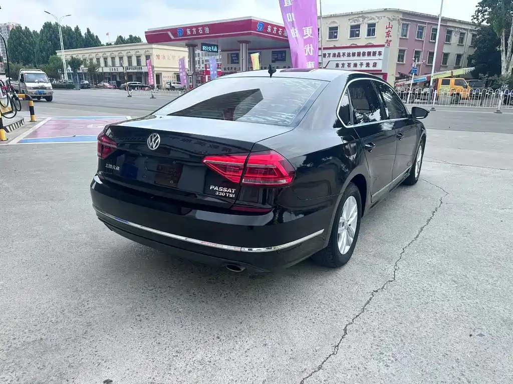 Volkswagen Passat — миниатюра 9