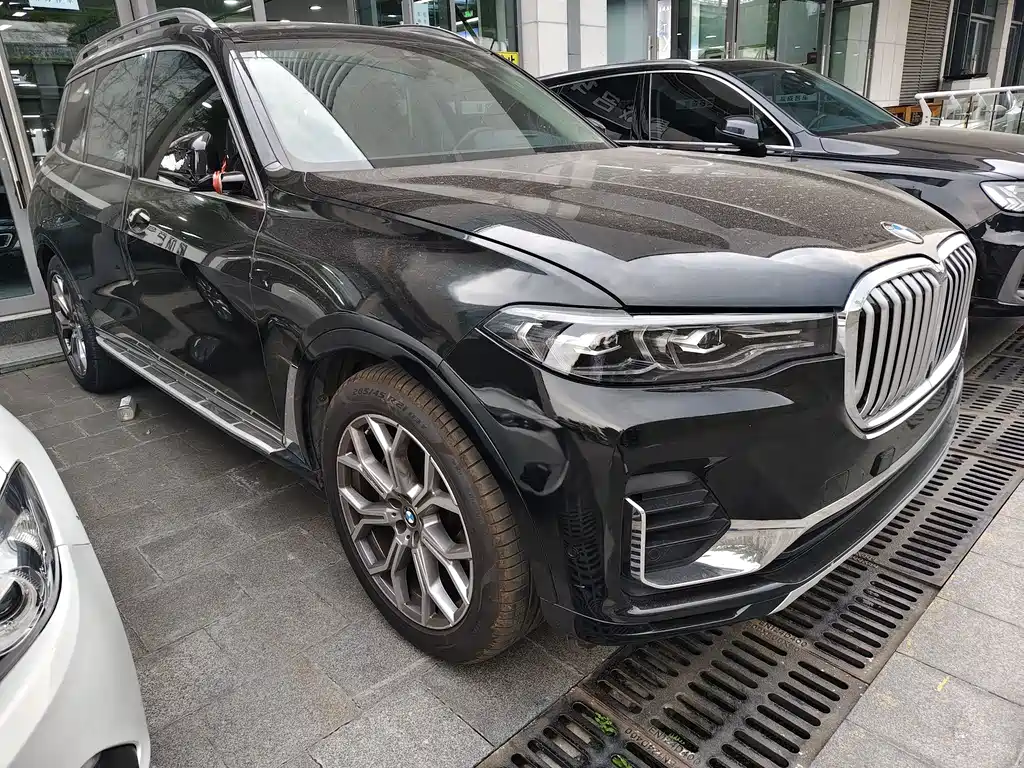 BMW X7 — миниатюра 3