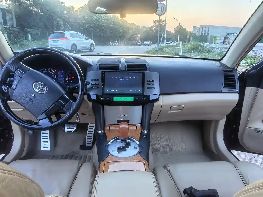 Toyota Reiz — миниатюра 13