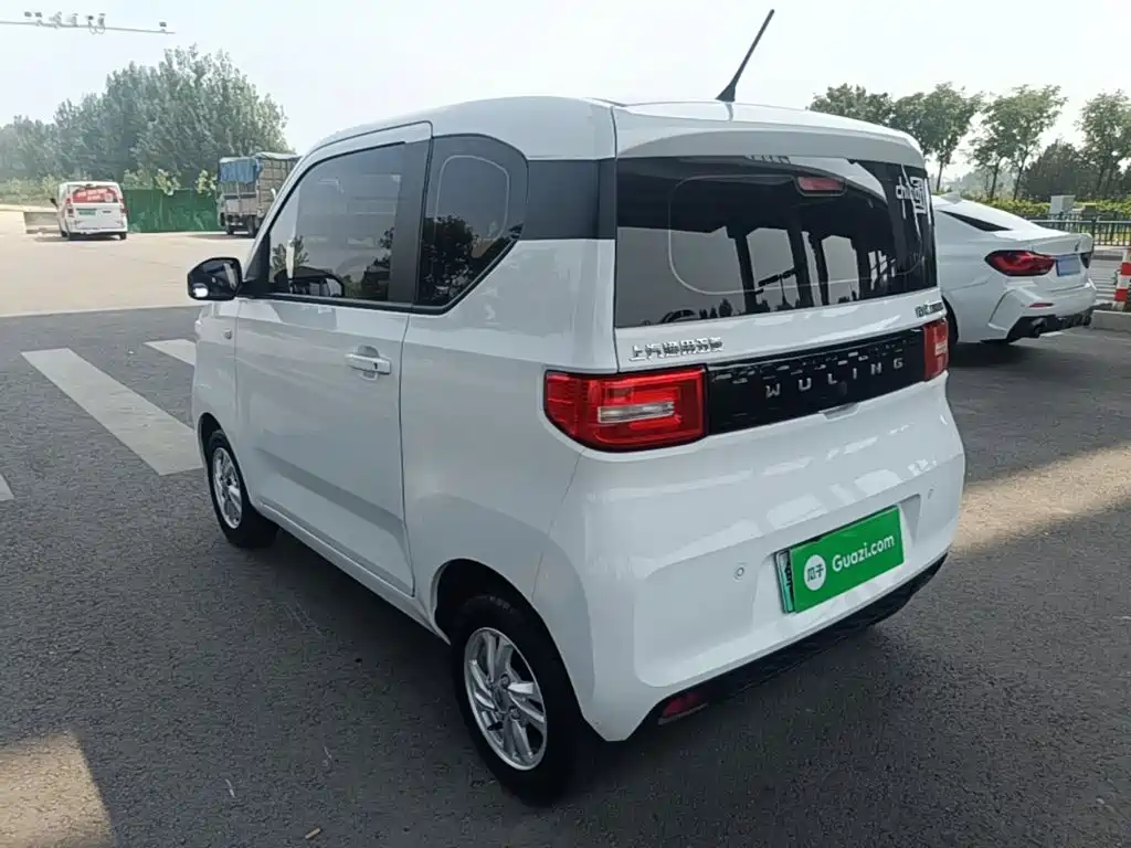 Wuling MINIEV — миниатюра 5