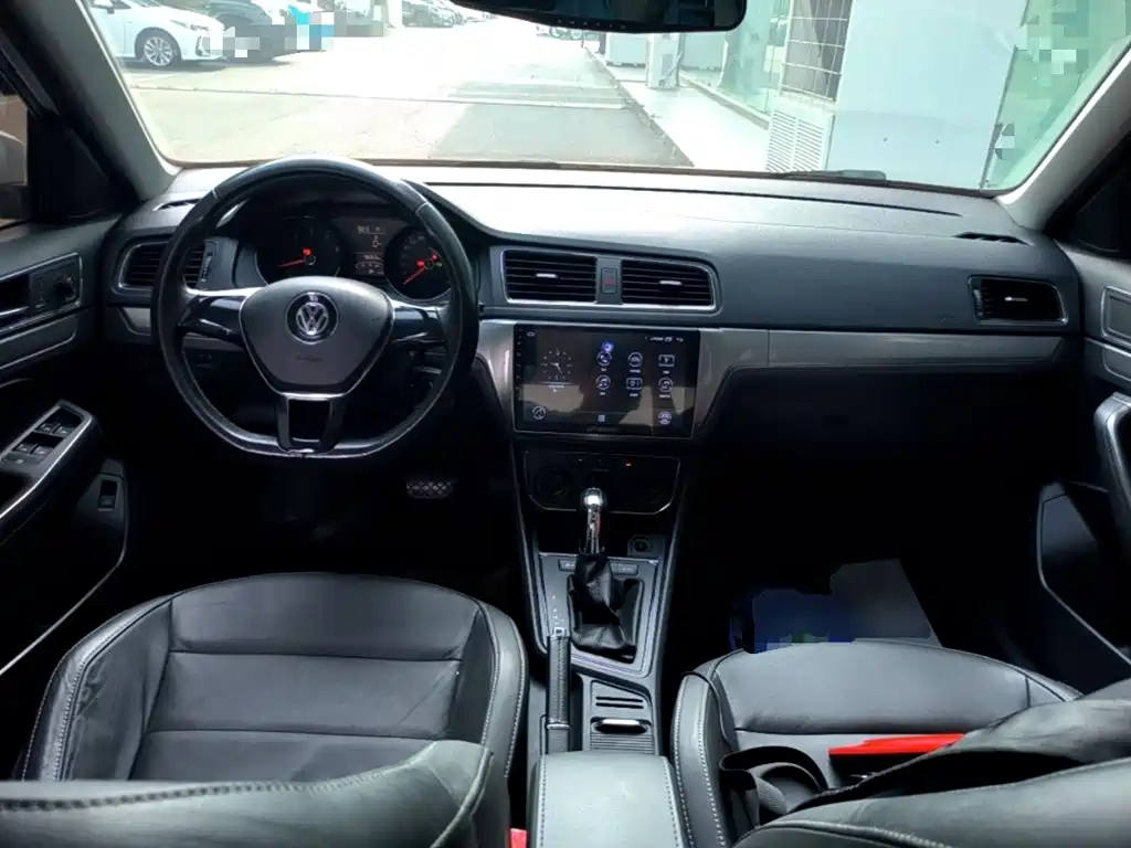 Volkswagen Lavida — миниатюра 10