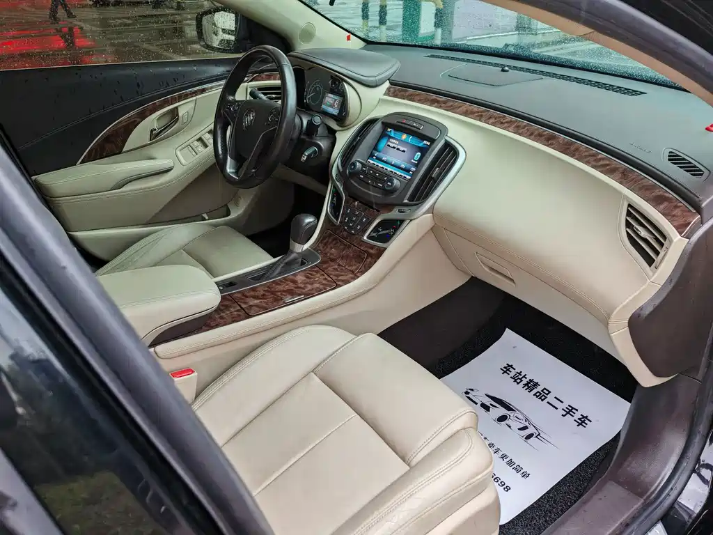 Buick LaCrosse — миниатюра 8