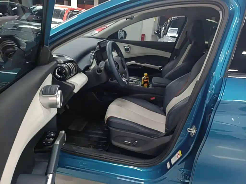 BYD Yuan Plus — миниатюра 16