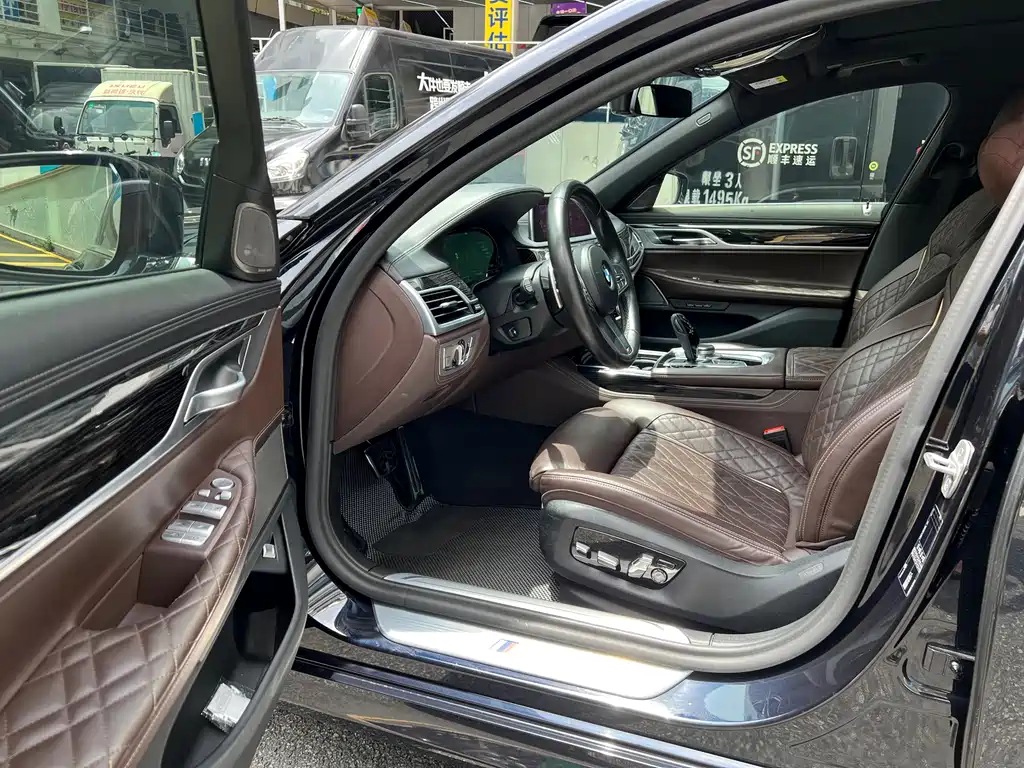 BMW 7 Series 7 2021 740Li Lead M Sport