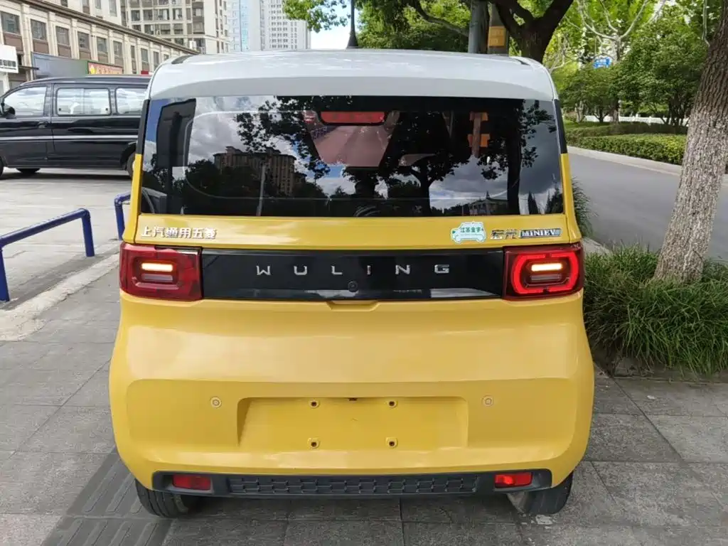 Wuling MINIEV — миниатюра 6