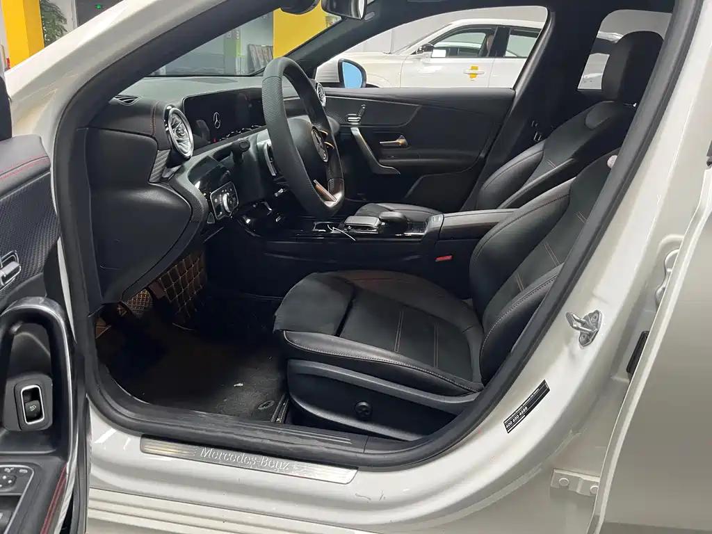 Mercedes-Benz A-Class — миниатюра 4