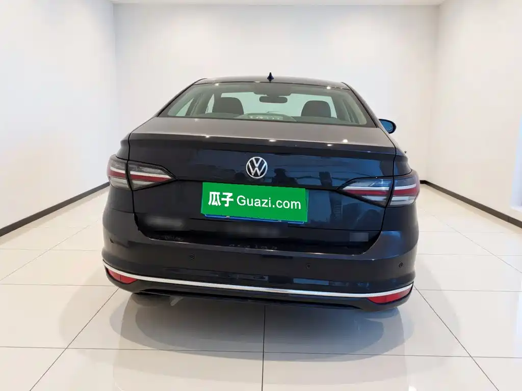Volkswagen Lavida — миниатюра 5