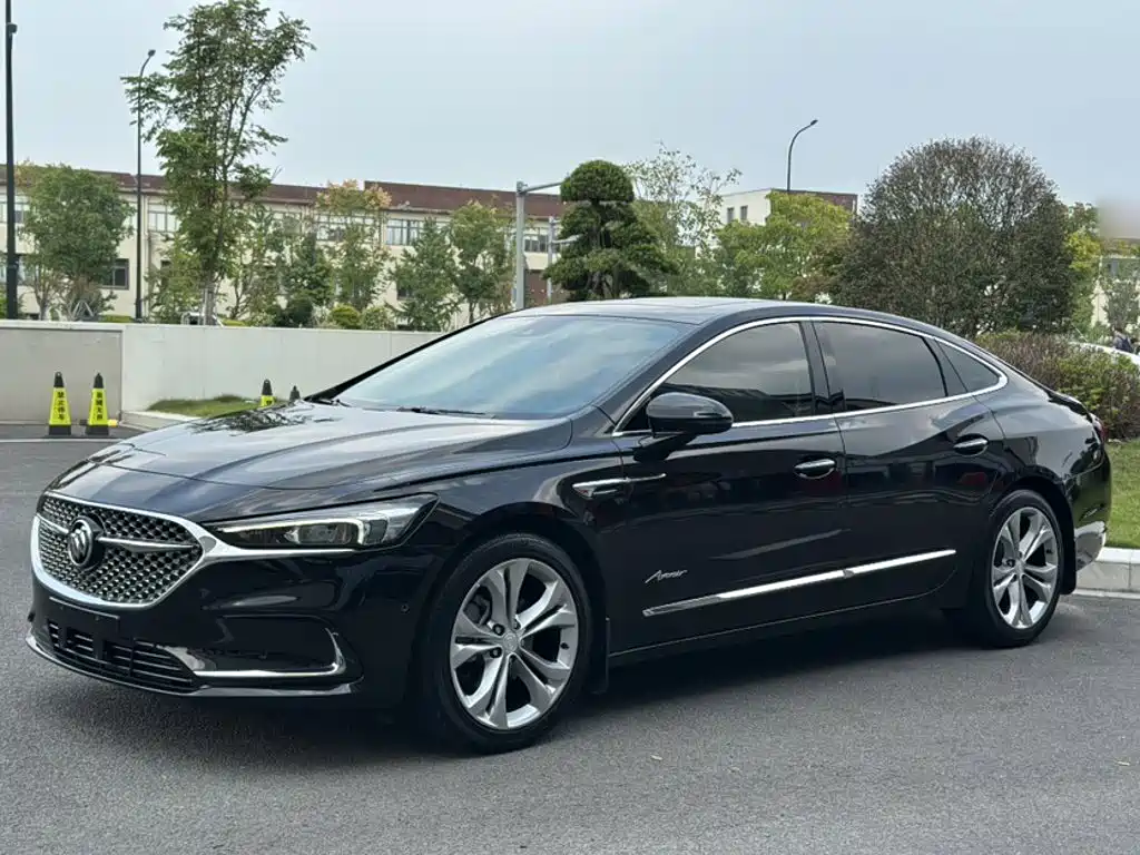 Buick LaCrosse — миниатюра 2