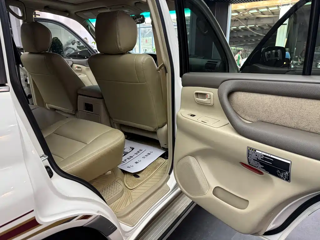 Toyota Land Cruiser — миниатюра 21
