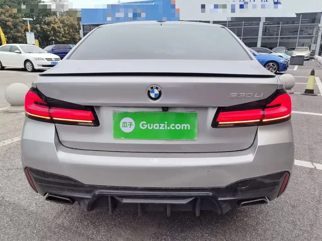 BMW 5 Series — миниатюра 6