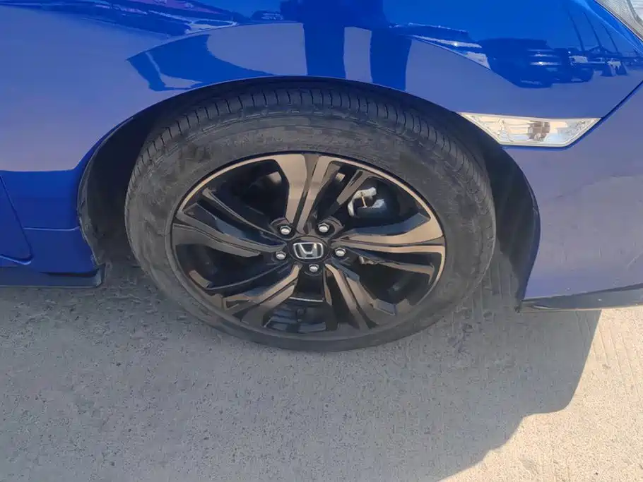 Honda Civic — миниатюра 6