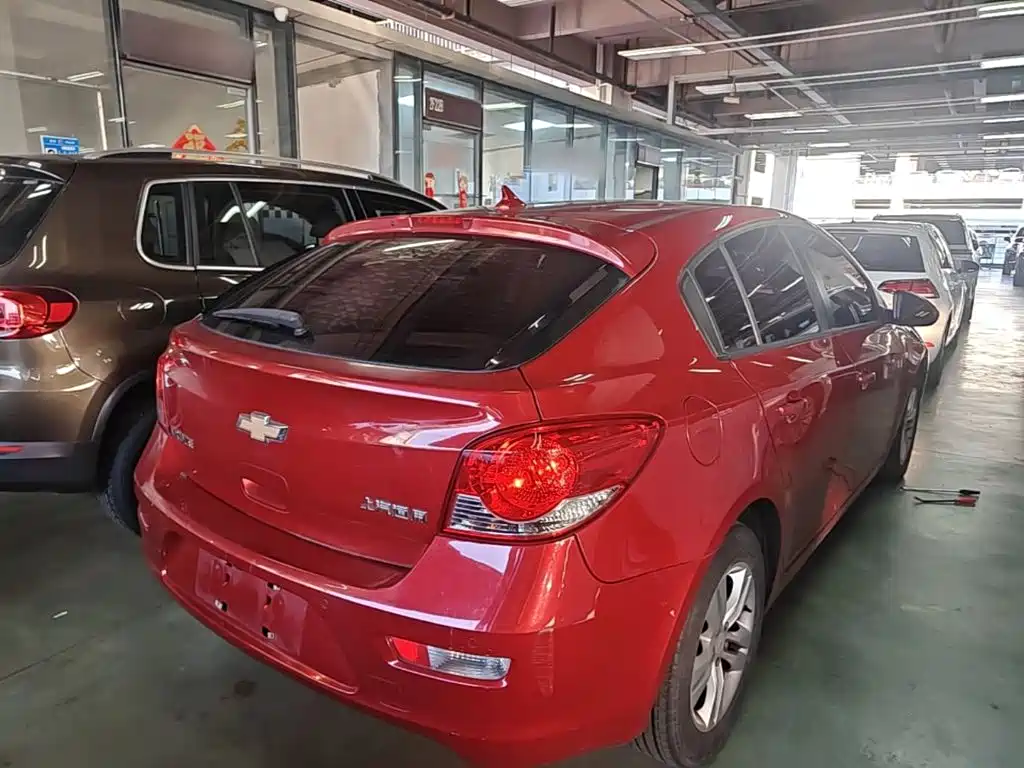 Chevrolet Cruze — миниатюра 7