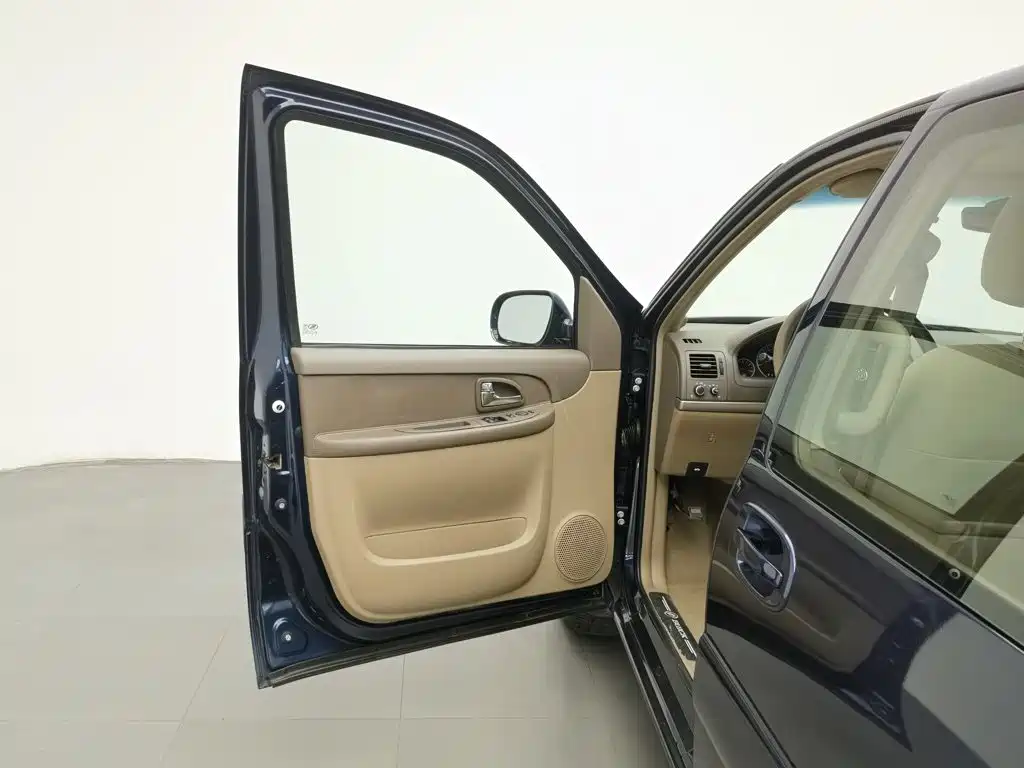 Buick GL8 — миниатюра 8