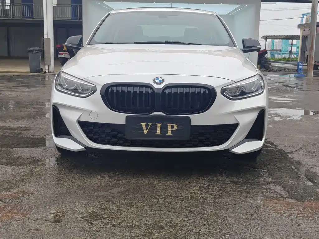 BMW 1 Series 2021