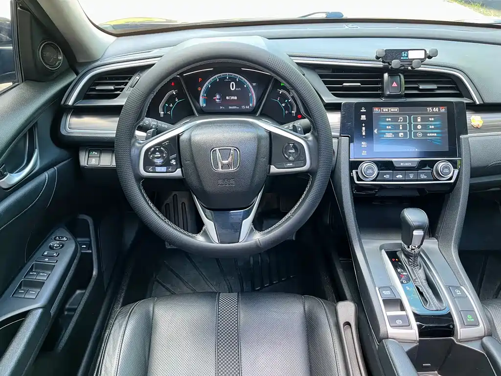 Honda Civic — миниатюра 17
