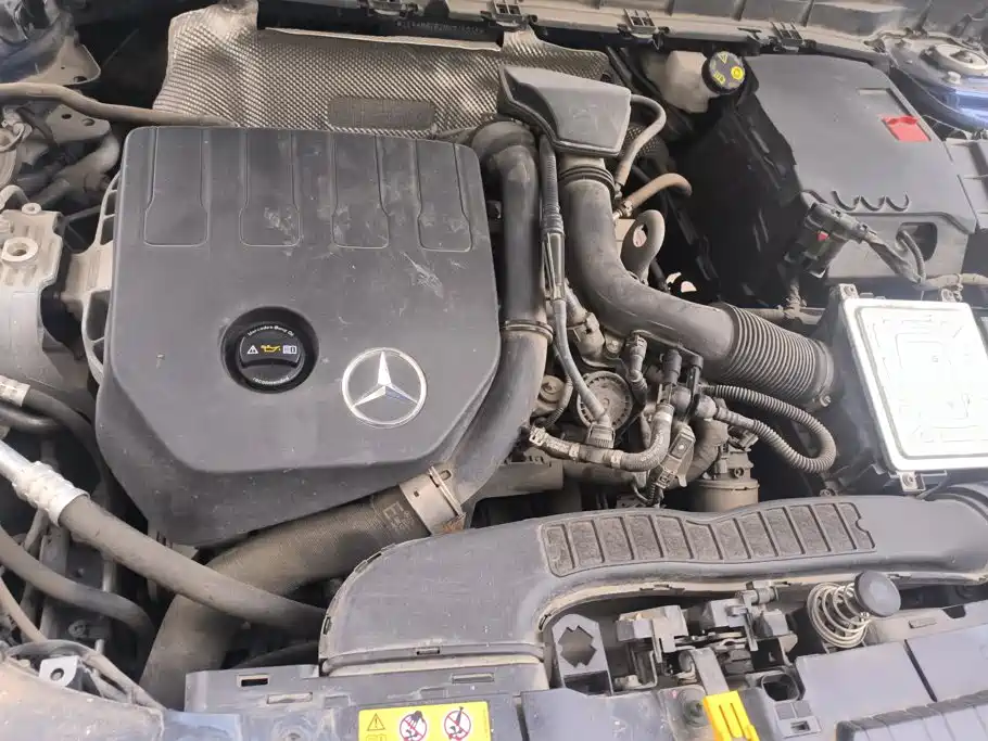 Mercedes-Benz GLB — миниатюра 10