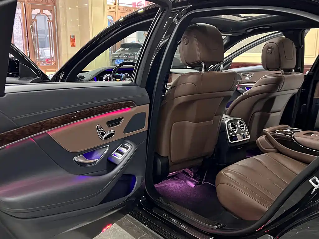 Mercedes-Benz S-Class — миниатюра 11