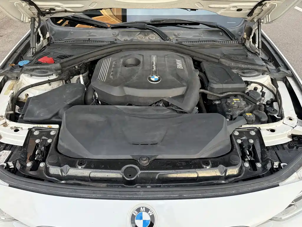 BMW 3 Series — миниатюра 21