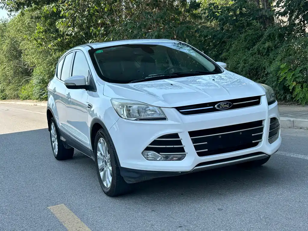 Ford Kuga — миниатюра 12