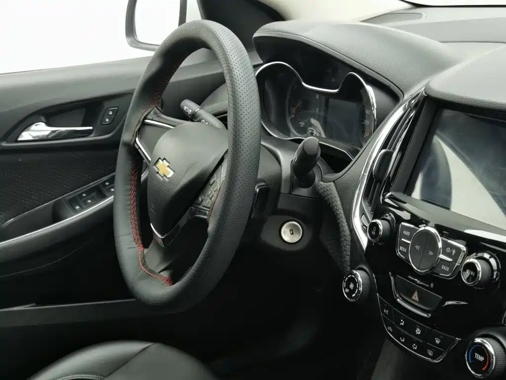 Chevrolet Cruze — миниатюра 22