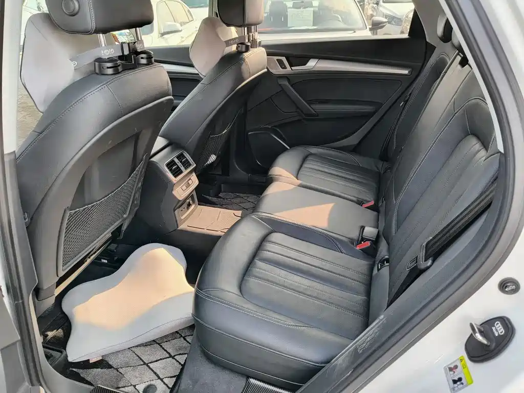 Audi Q5L — миниатюра 15