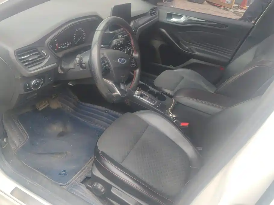 Ford Focus — миниатюра 9
