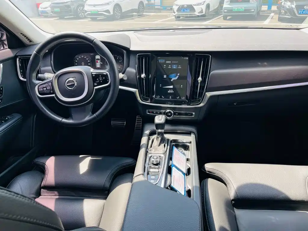 Volvo V90 — миниатюра 15