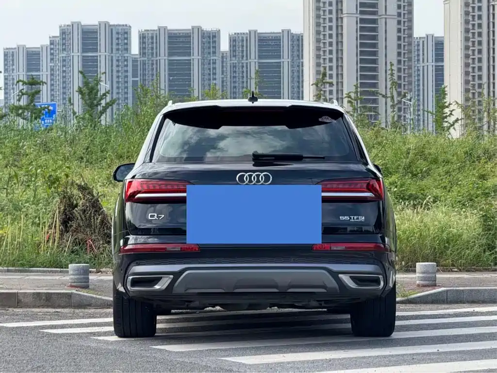 Audi Q7 — миниатюра 11