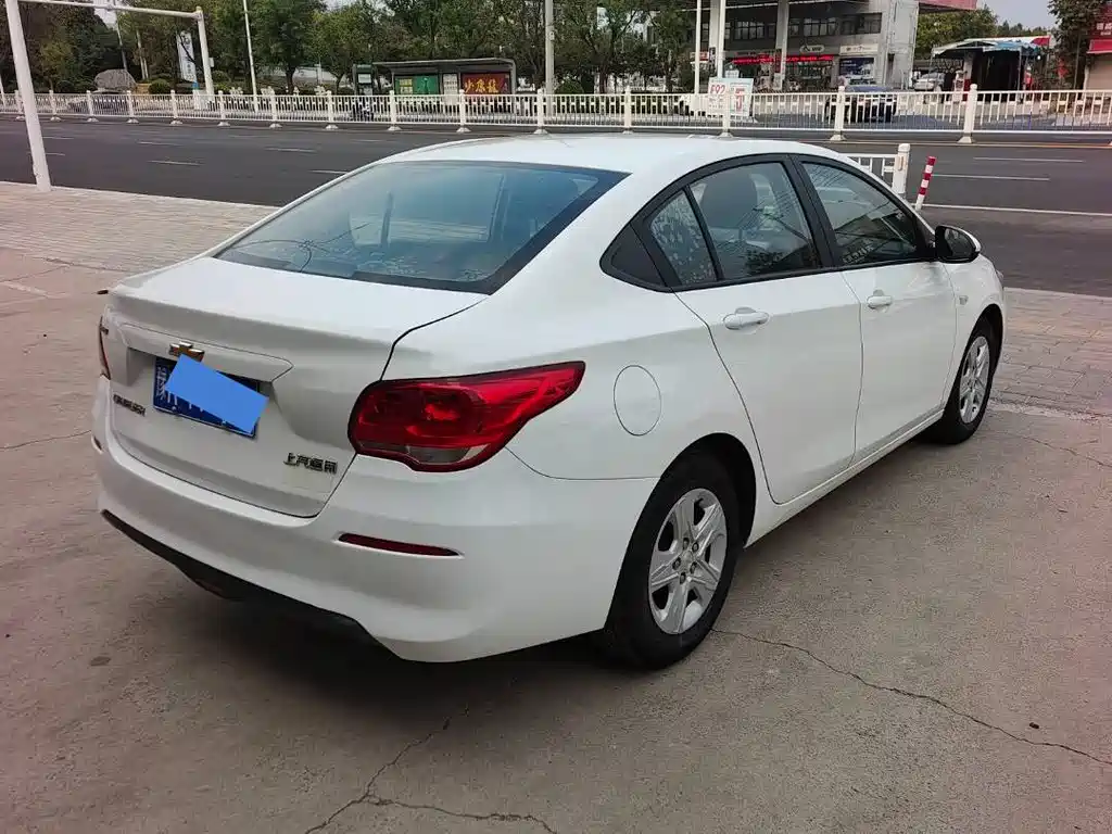 Chevrolet Cavalier — миниатюра 5