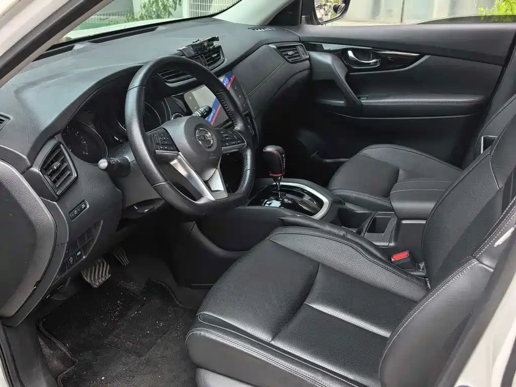 Nissan X-Trail — миниатюра 4