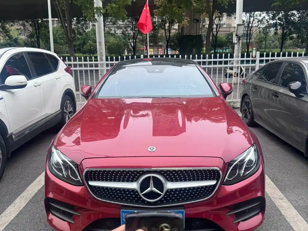 Mercedes-Benz E-Class (Import) — миниатюра 3